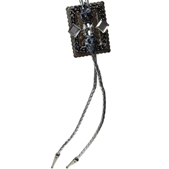 Western Style Bolo Tie Silver Black Stone Cowboy Silver Tone Tips Mens Fashion - Picture 1 of 6